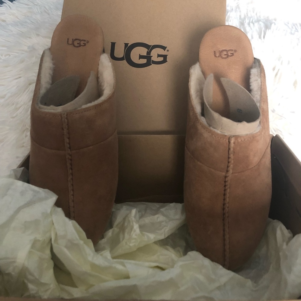 Ugg Clogs size 8 worn once